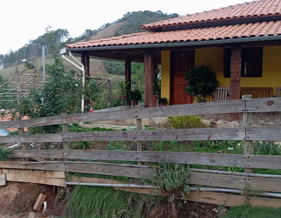 Chácara com uma Casa Excelente 4